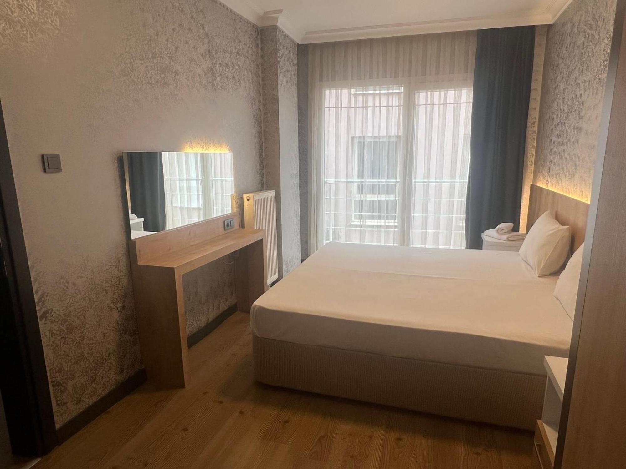 Park Ulusoy Hotel อิซมีร์ ภายนอก รูปภาพ